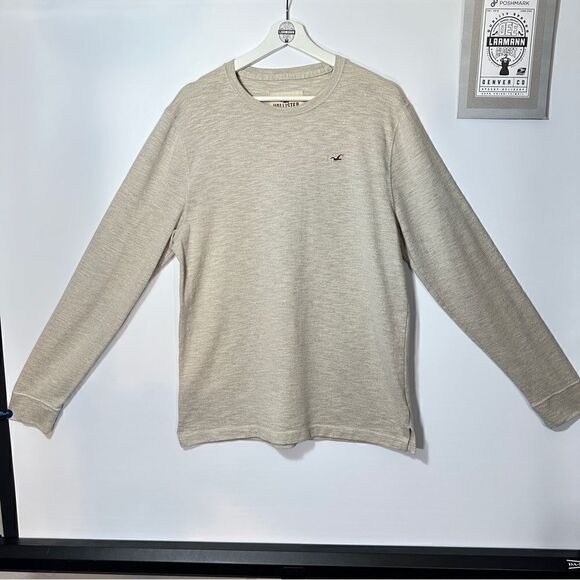 Hollister Textured Crewneck Sweater-Large  - Picture 5 of 13